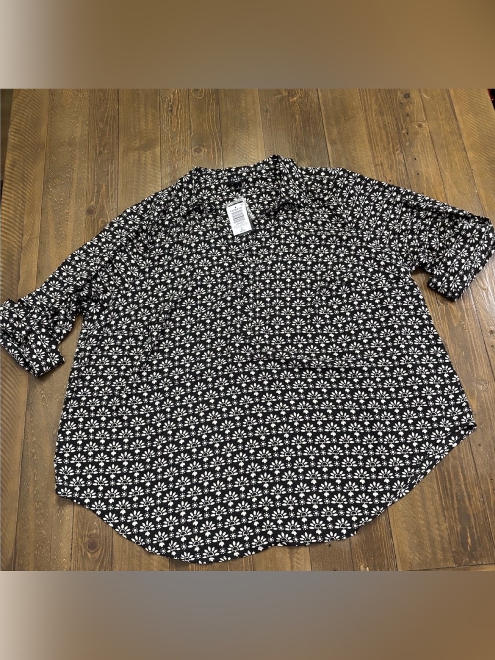 Torrid Harper 3/4 Sleeve Blouse in Black and White - Picture 2 of 6